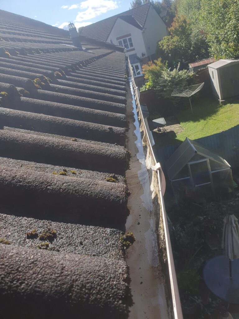 gutter cleaning cardiff